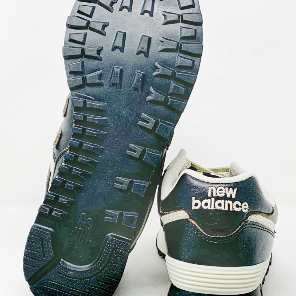 Brand new pair of New Balance 574 Black/Cream - Picture 5 of 9
